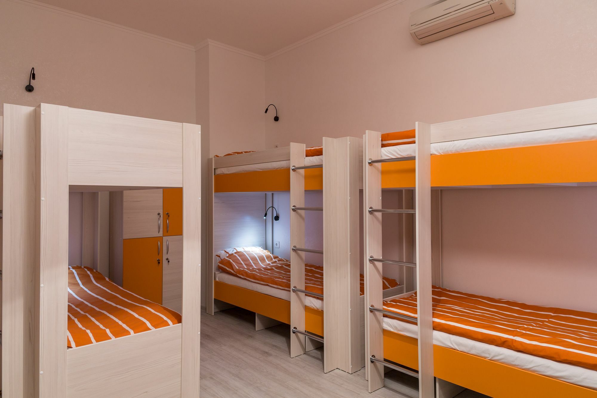 JUICY HOSTEL НОВОСИБИРСК 2* (Россия) - от 601 RUB | NOCHI